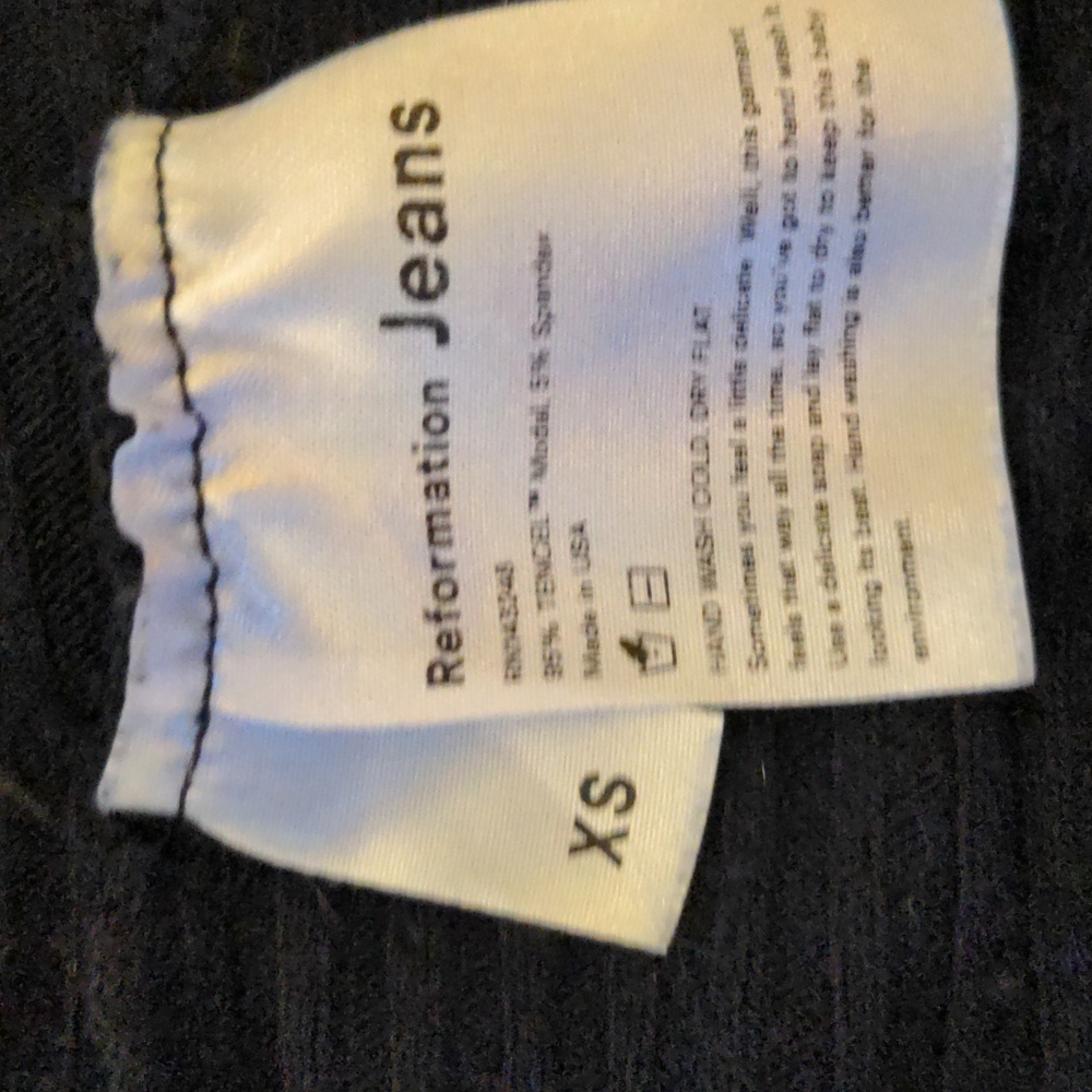 REFORMATION Flora Ribbed Wrap Tee - Picture 8 of 10